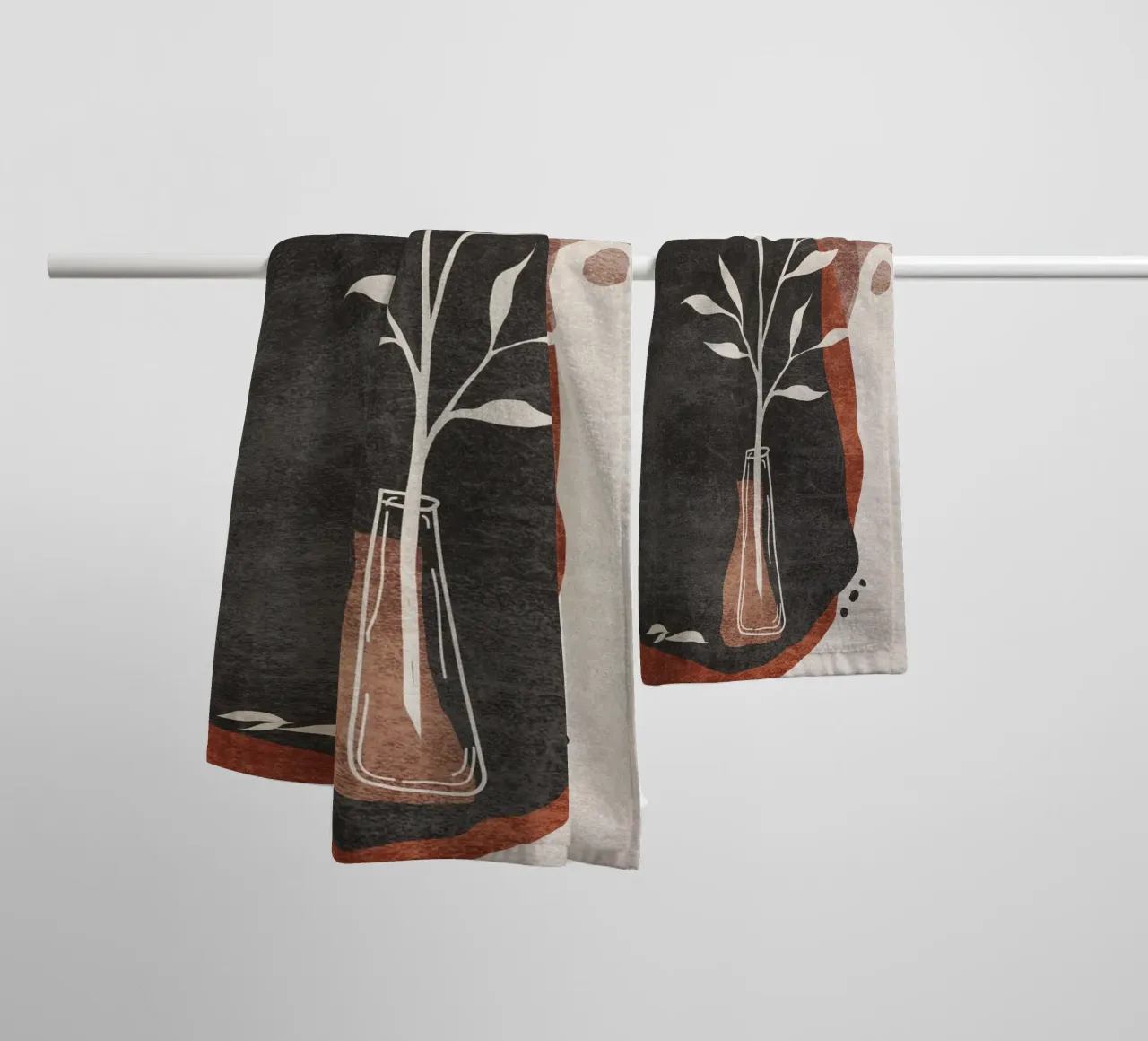 Emel Tunaboylu - Fiore in vaso 02 asciugamano da bagno da The Artcircle