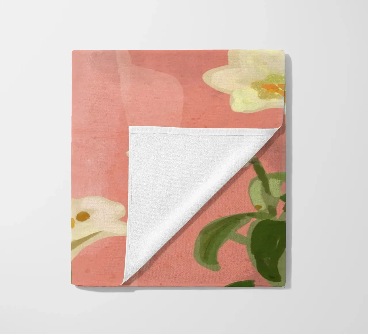 Ragazza con fiori in mano telo mare da ThingDesign