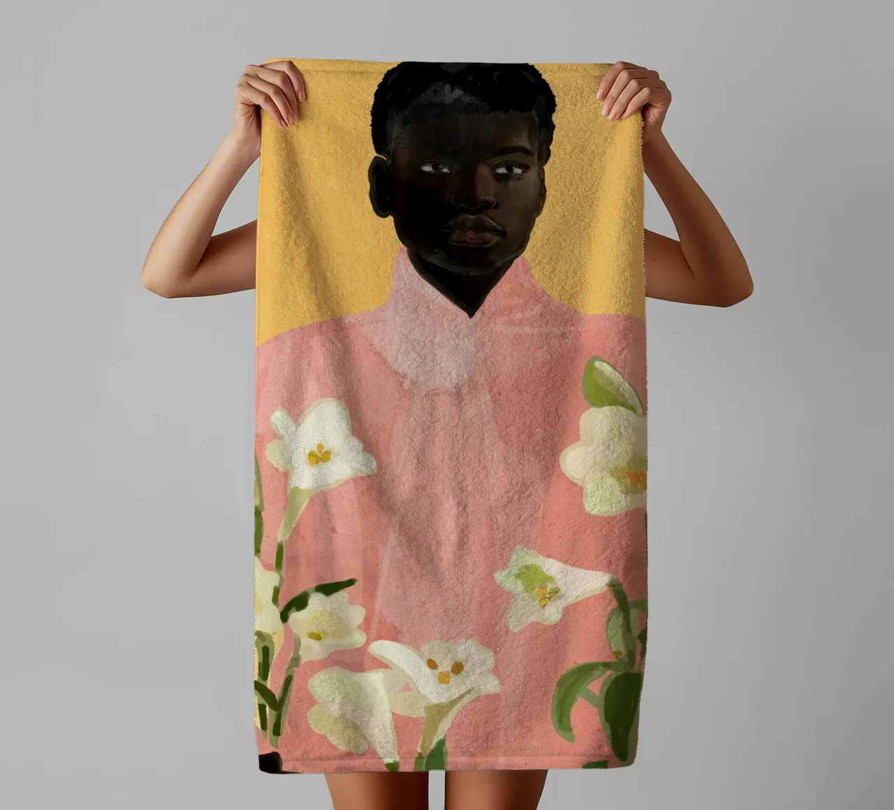 Ragazza con fiori in mano 2 asciugamano da bagno da ThingDesign