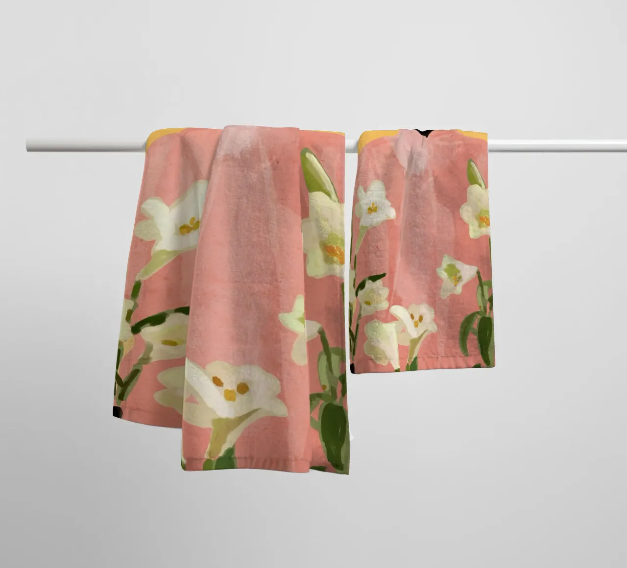 Ragazza con fiori in mano 2 asciugamano da bagno da ThingDesign