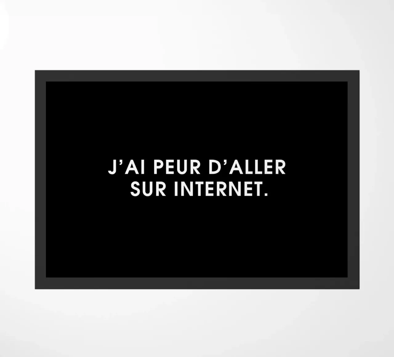J'ai peur d'aller sur Internet - Black zerbino da Intertitres