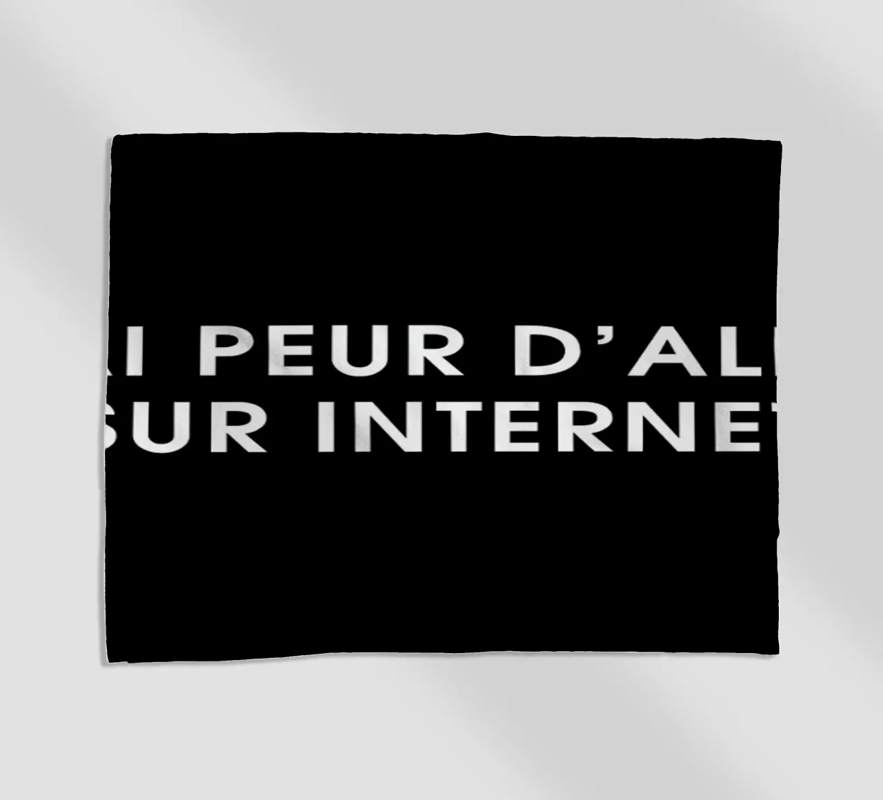 J'ai peur d'aller sur Internet - Black telo mare da Intertitres