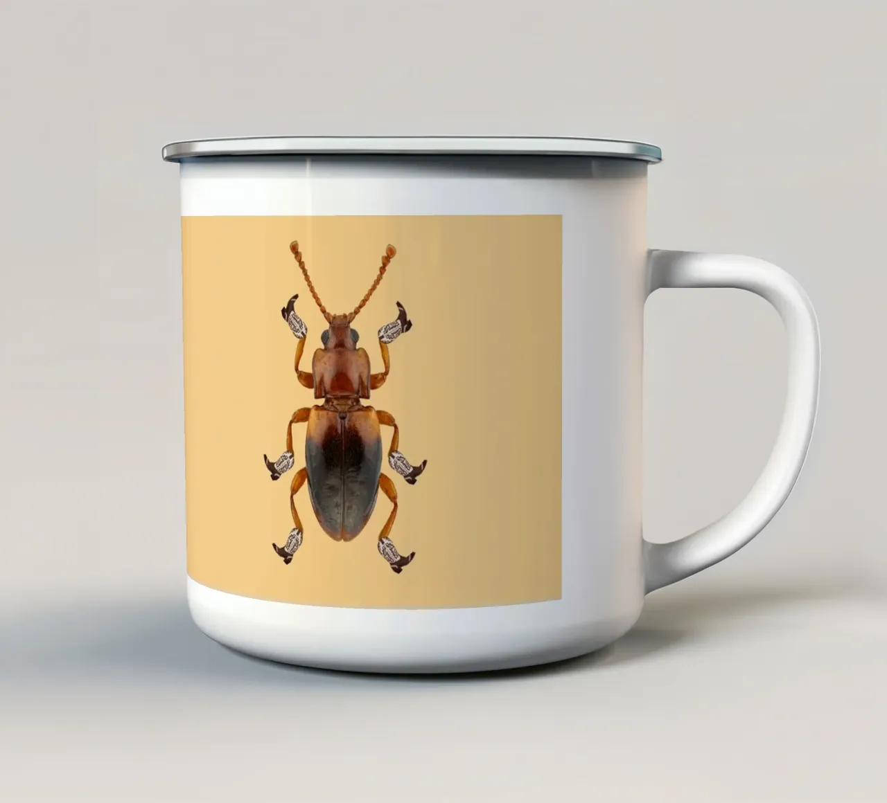 Billy The Booted Beetle tazza in smalto da AnyoneCanYeehaw