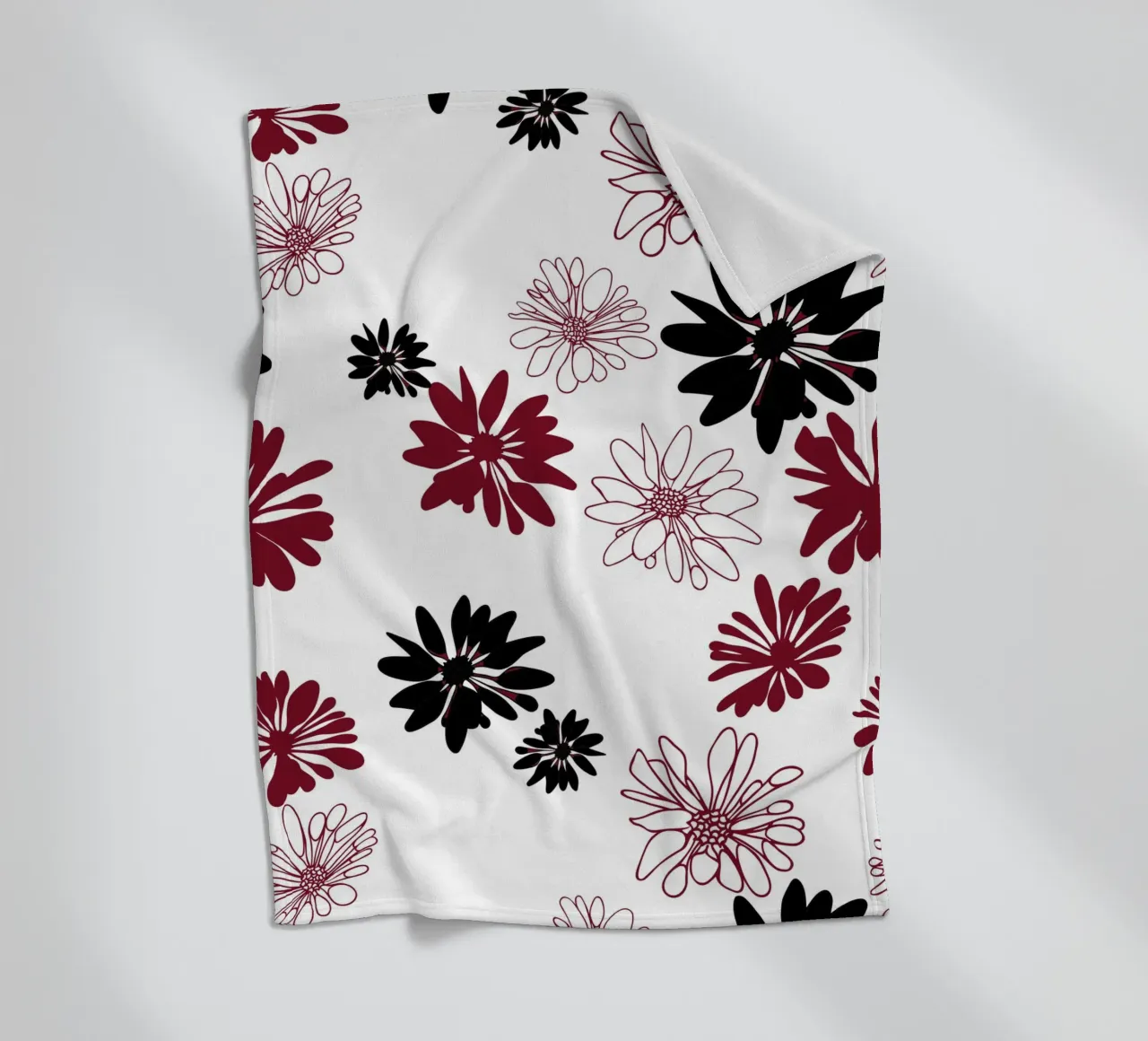 Bloom Boom Colour Splash White Black Red coperta in pile da Kate Westworth