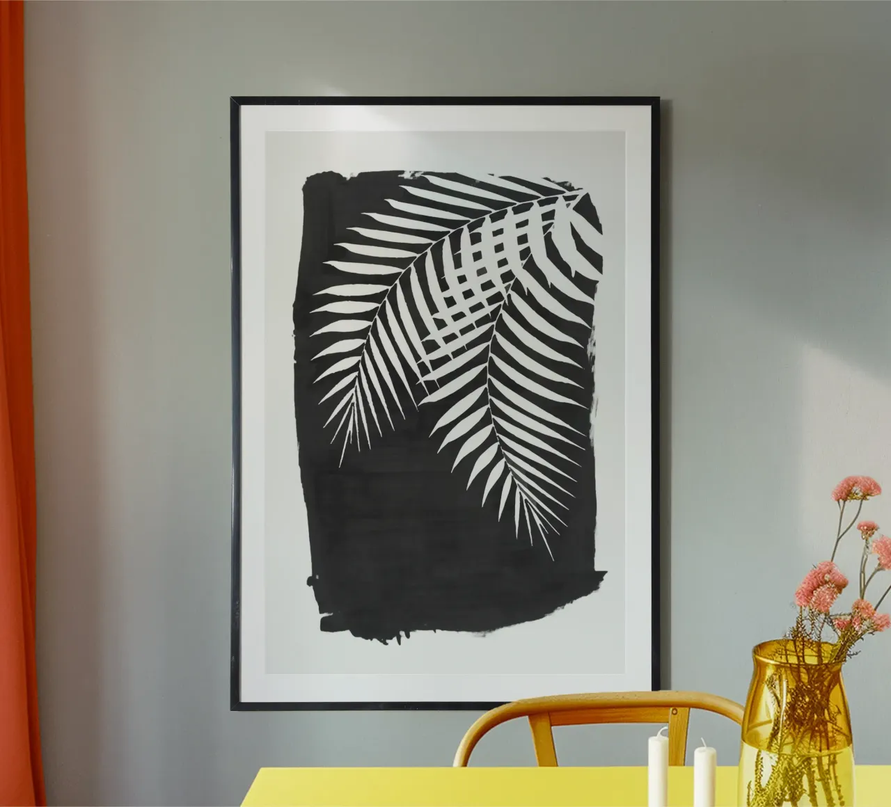 Schwarze Farbe Strich der Palmblätter Poster mit Holzrahmen von amini54