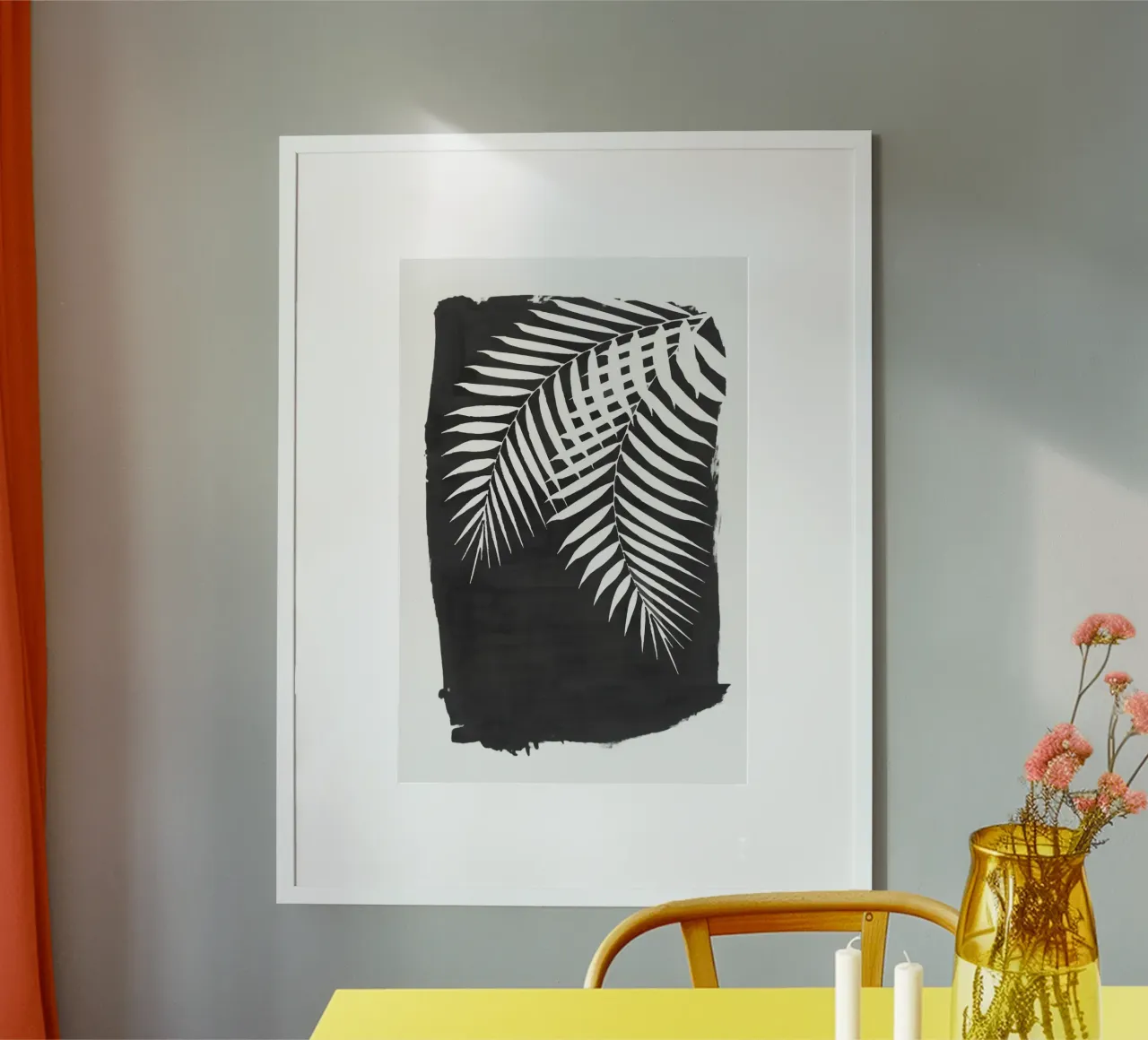 Schwarze Farbe Strich der Palmblätter Poster mit Holzrahmen von amini54