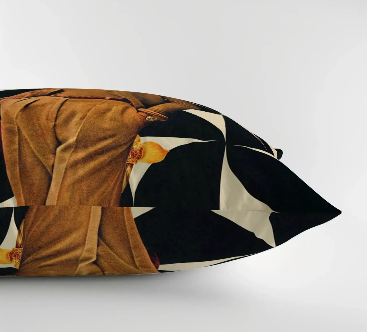 1978 - Annie Retro Collection decorative cushion by Frank Moth