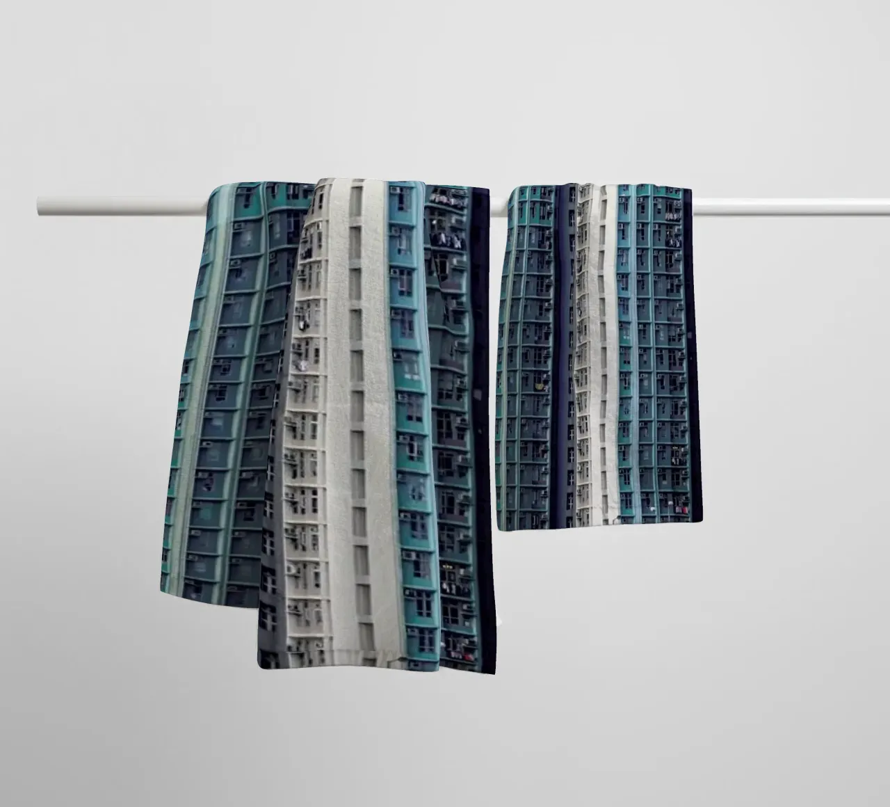 Propinquity Hong Kong 1 asciugamano da bagno da Simon Butterworth