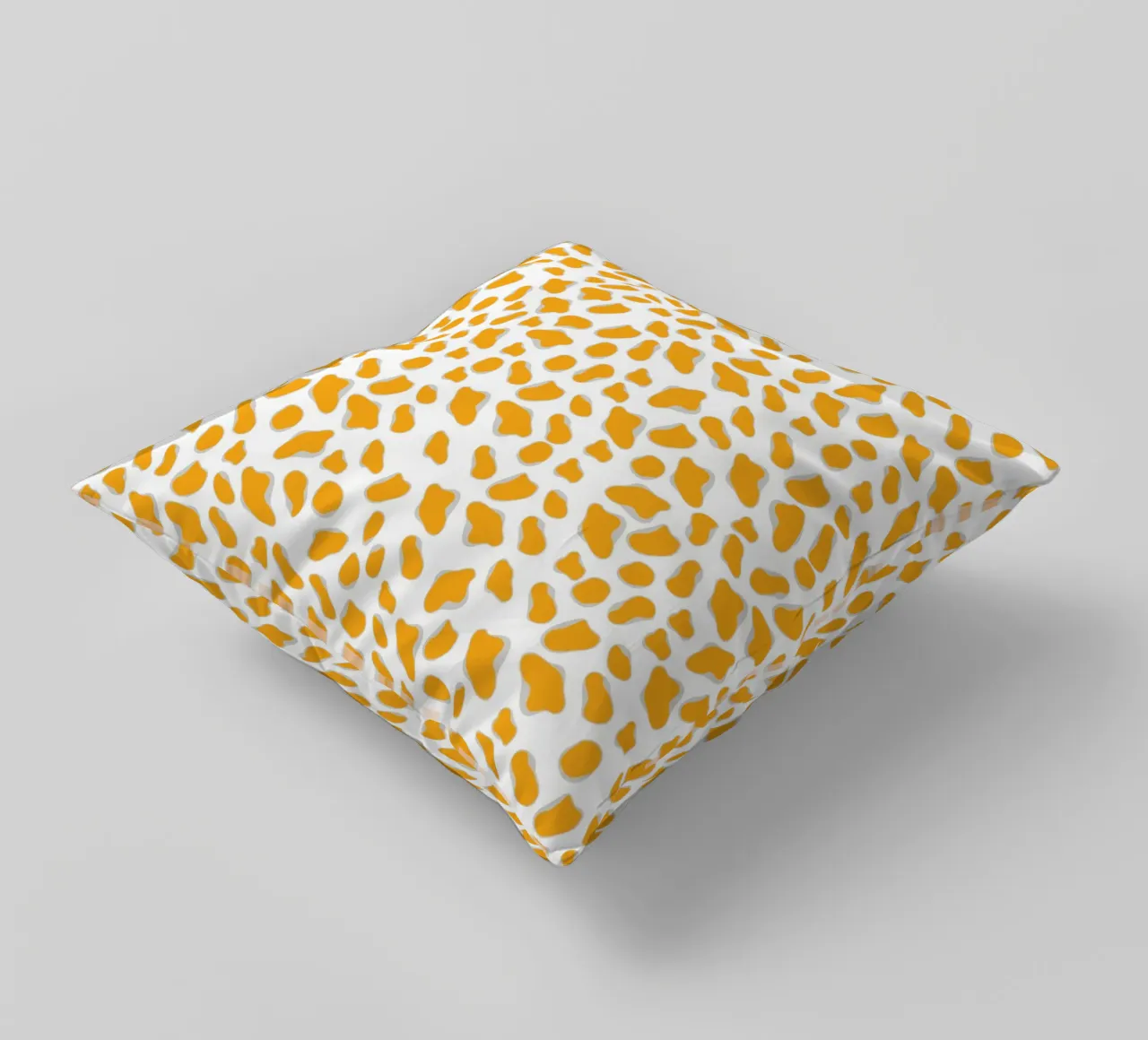 Giallo leopardo cuscino da Kate Westworth
