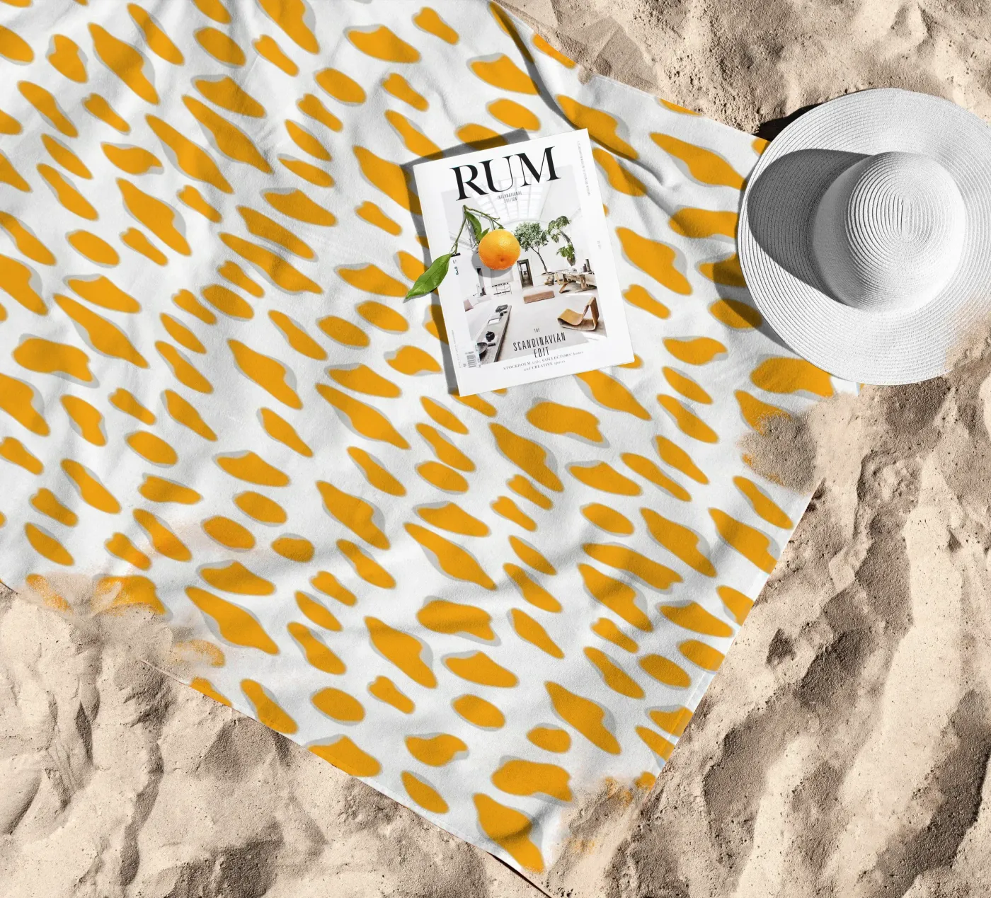 Giallo leopardo telo mare da Kate Westworth