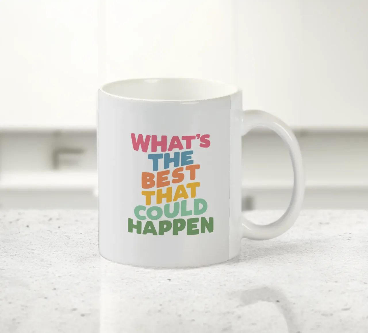 Qual è il meglio che possa accadere Design tipografico colorato tazza in ceramica da THE MOTIVATED TYPE