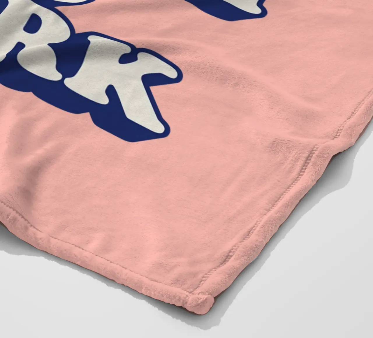 I'm Just Too Pretty to Work Typografie Design in Peach PInk coperta in pile da THE MOTIVATED TYPE