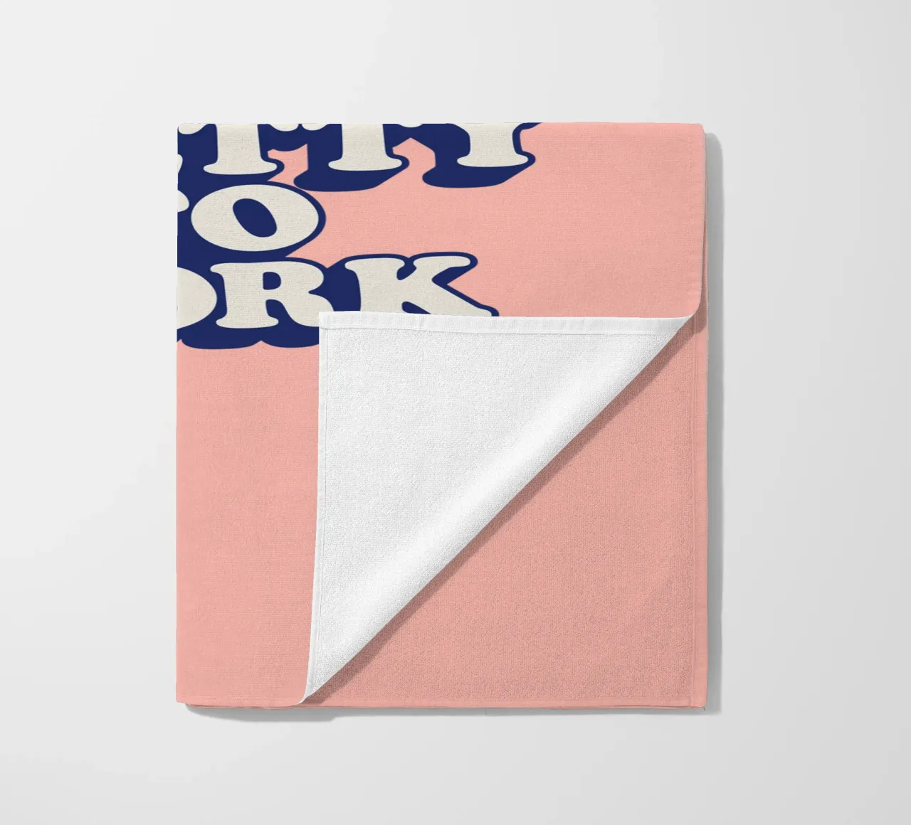 I'm Just Too Pretty to Work Diseño tipográfico en Peach PInk toalla de playa de THE MOTIVATED TYPE