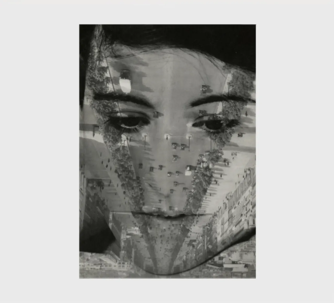 Aenne Biermann - Portrait with Champs-Élyseés notebook by ARTOTHEK
