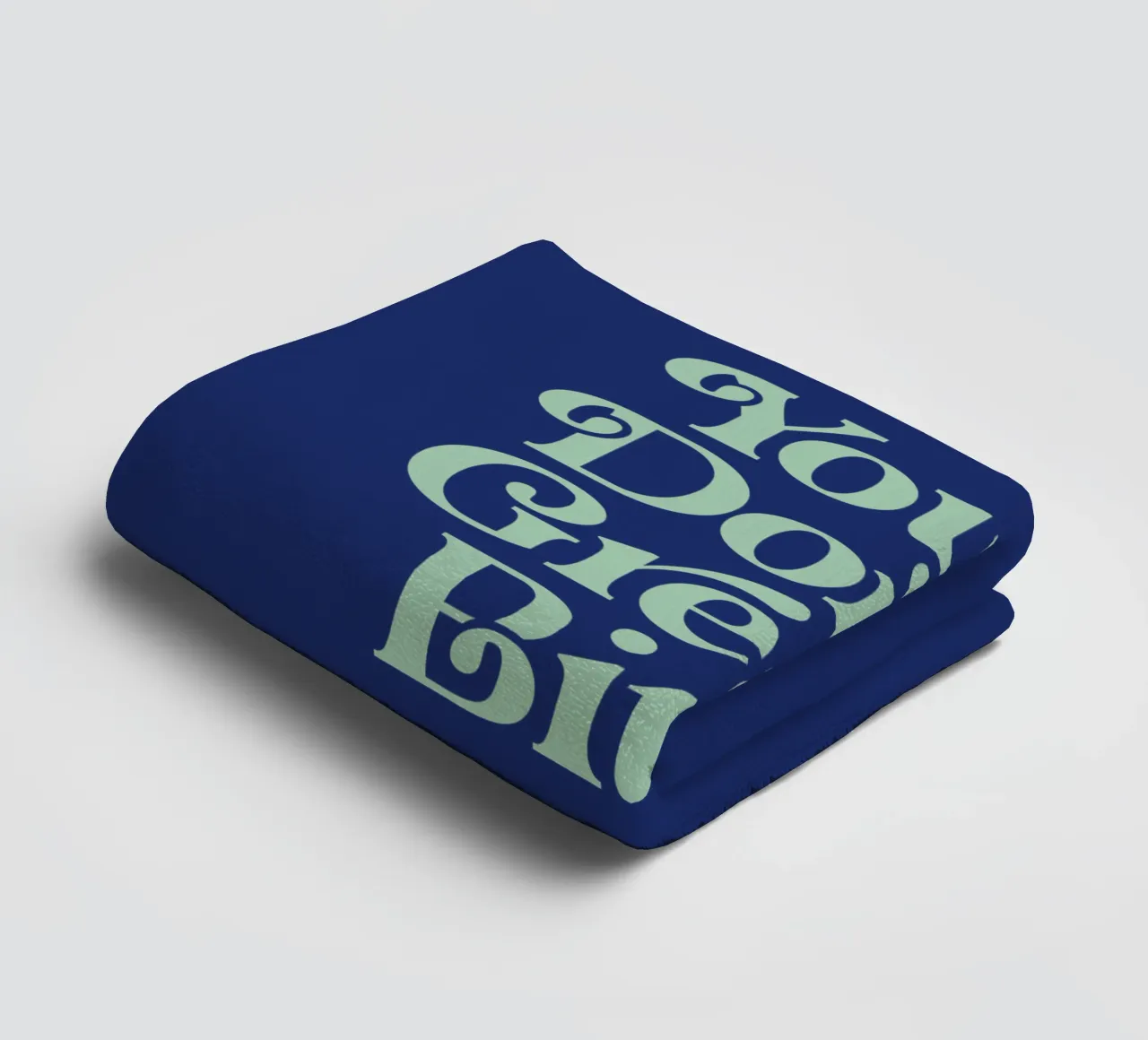 You're Doing Great Bitch Typografie Design in verde e blu asciugamano da bagno da THE MOTIVATED TYPE