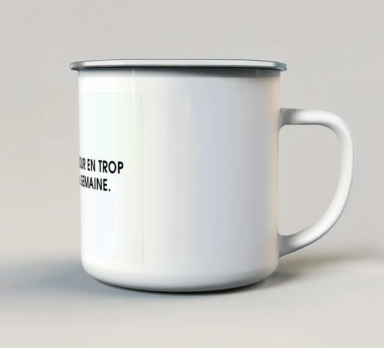 Il y a un jour en trop dans la semaine - White tazza in smalto da Intertitres