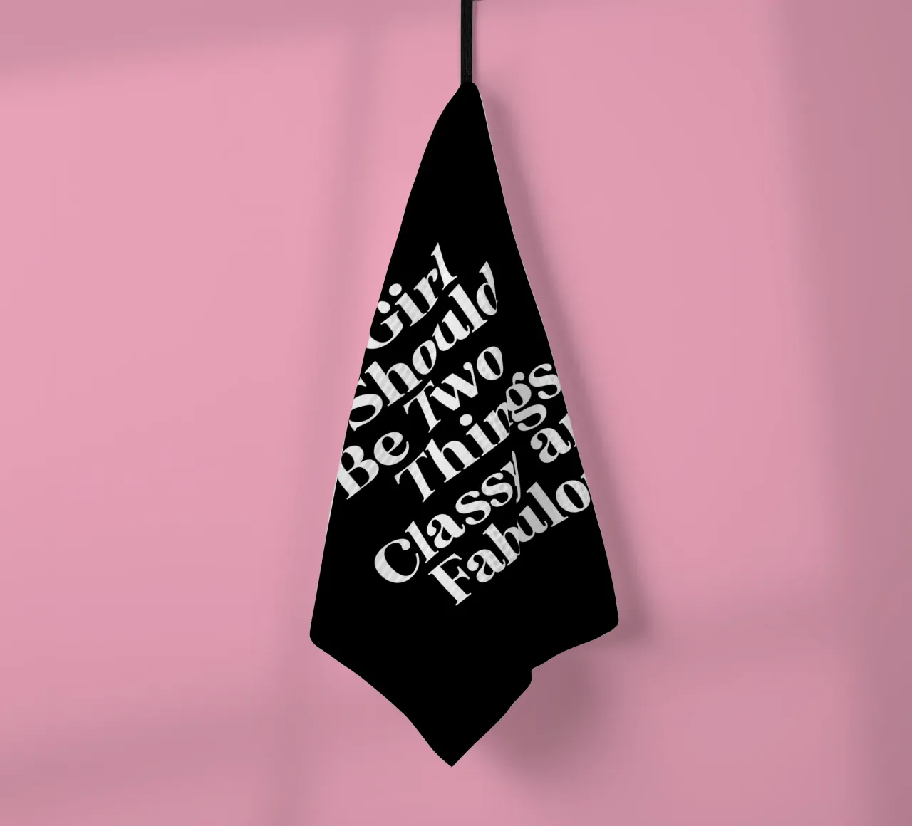 Una ragazza dovrebbe essere due cose: di classe e favolosa Citazione canovaccio da cucina da THE MOTIVATED TYPE