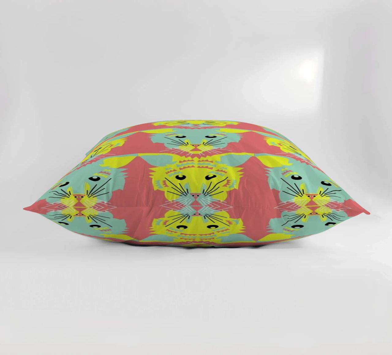 Litters of Kitten cuscino da Gareth Pollock Design