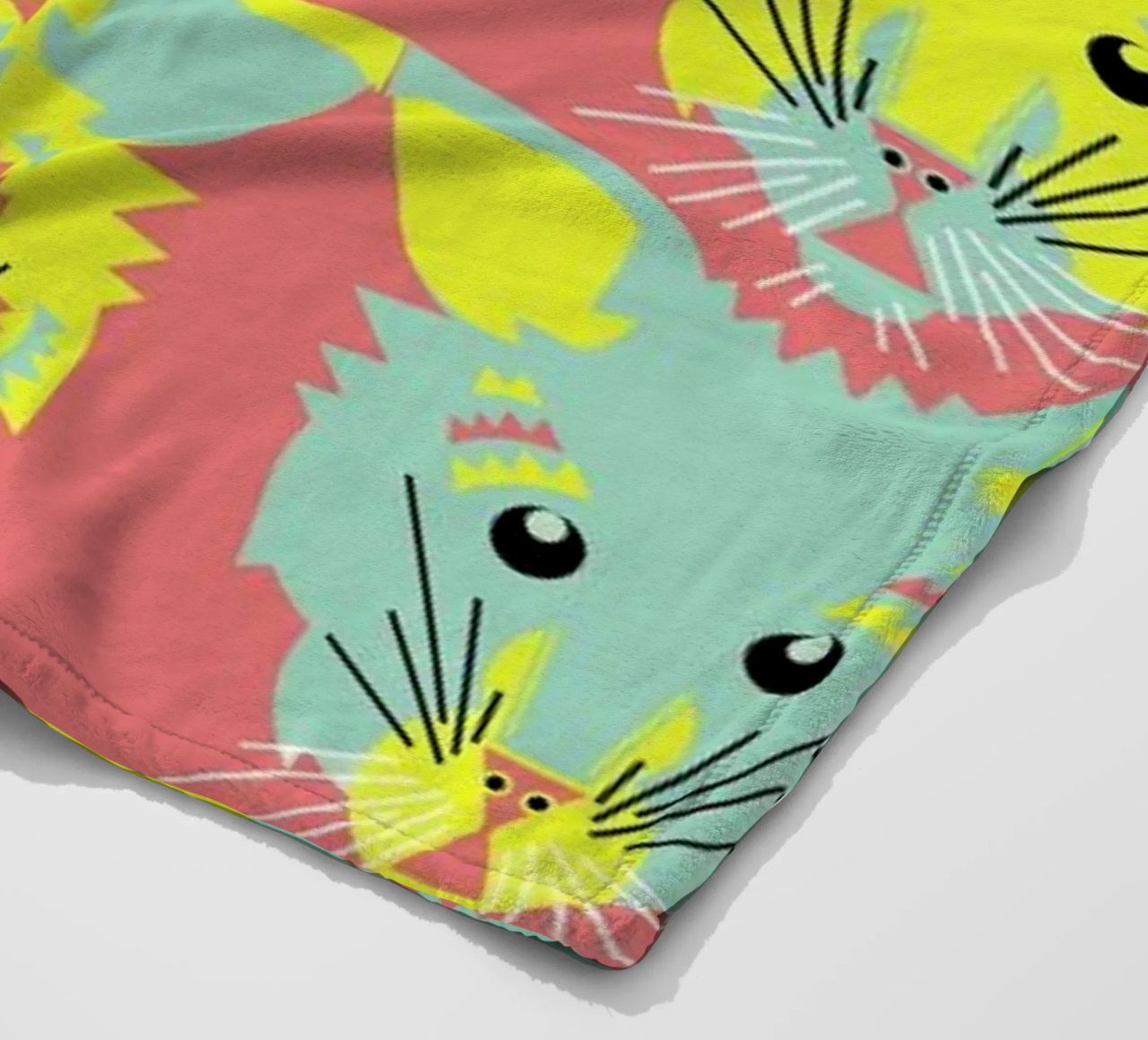 Litters of Kitten coperta in pile da Gareth Pollock Design