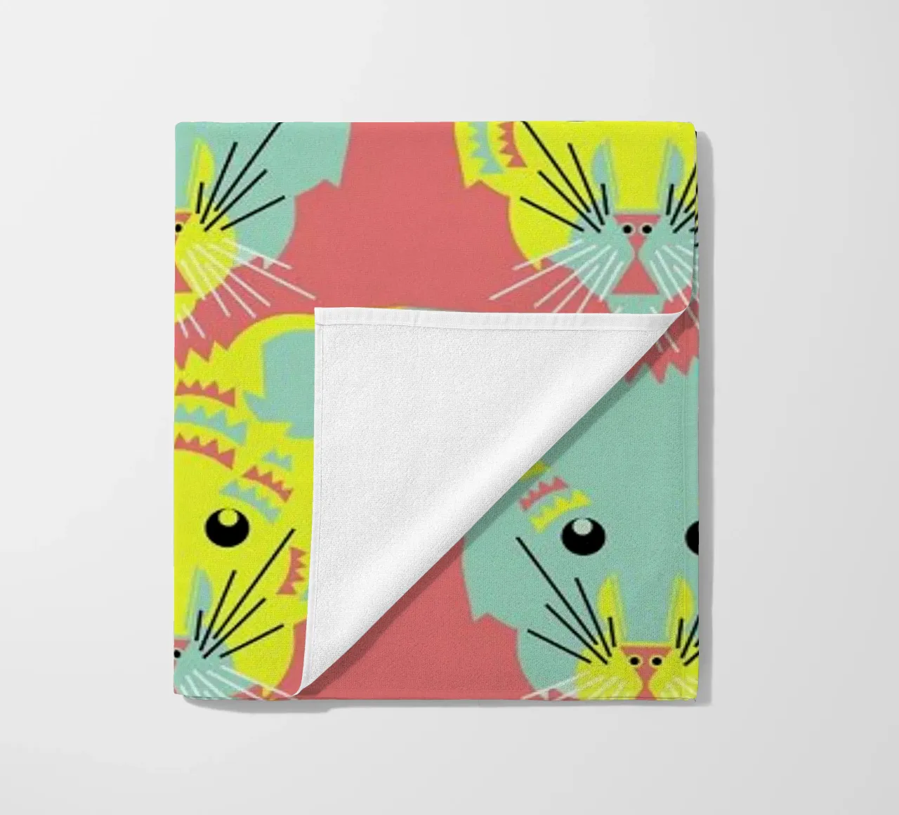 Litters of Kitten telo mare da Gareth Pollock Design