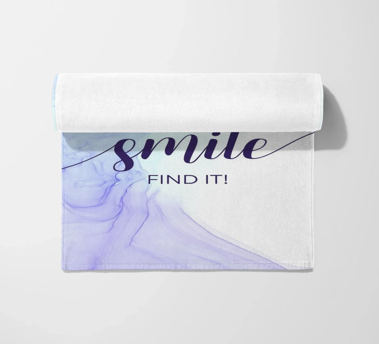 THERE IS ALWAYS A REASON TO SMILE | floating colors telo mare da Melanie Viola