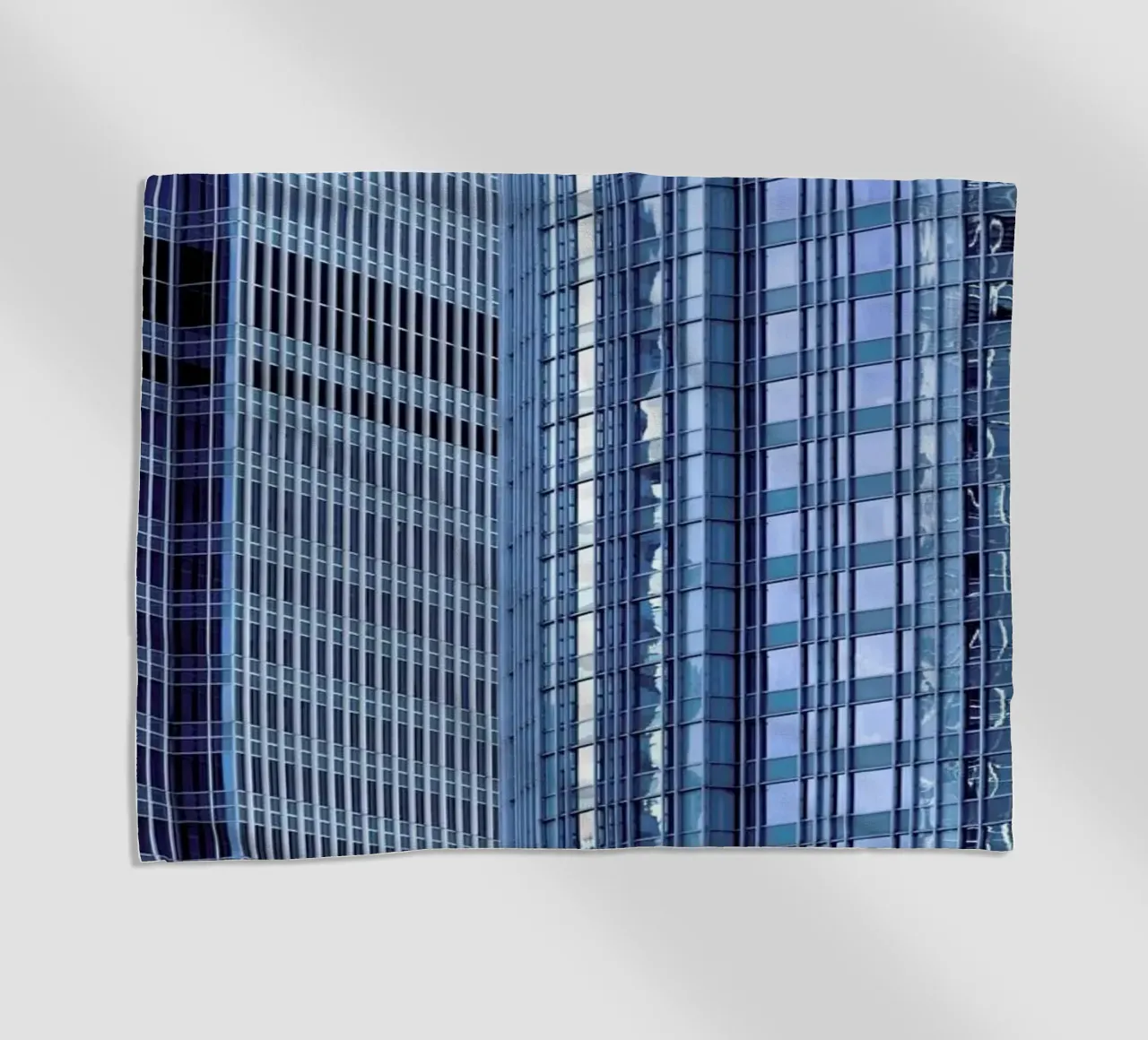 Façade. Hong Kong telo mare da Simon Butterworth