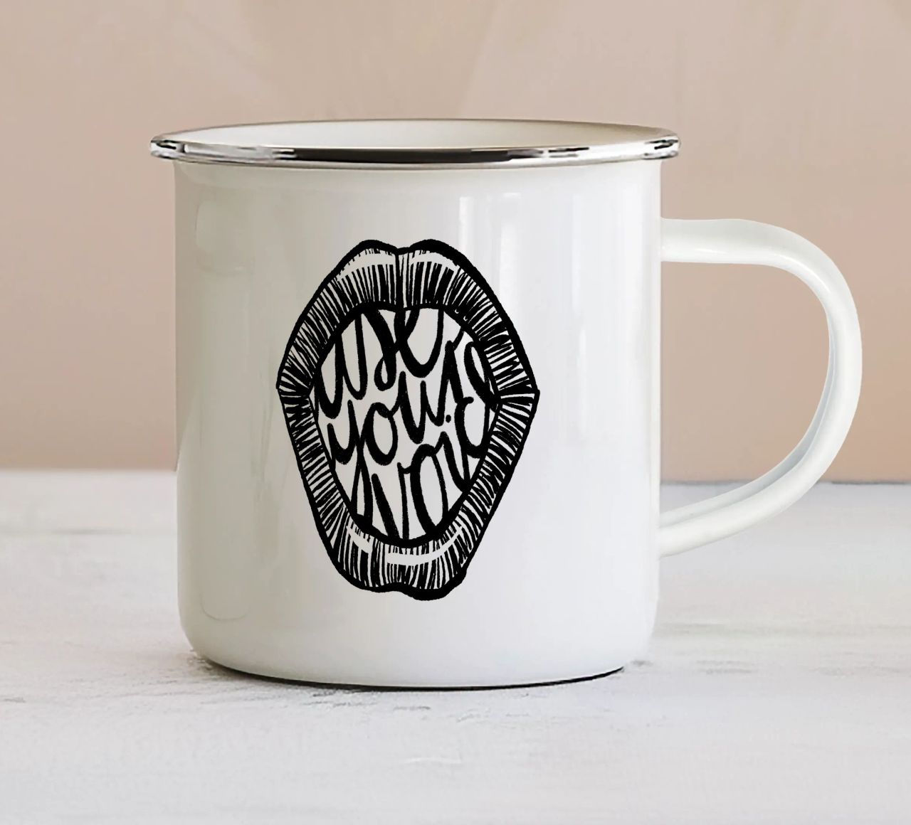 Use your voice | black & white tazza in smalto da modeern