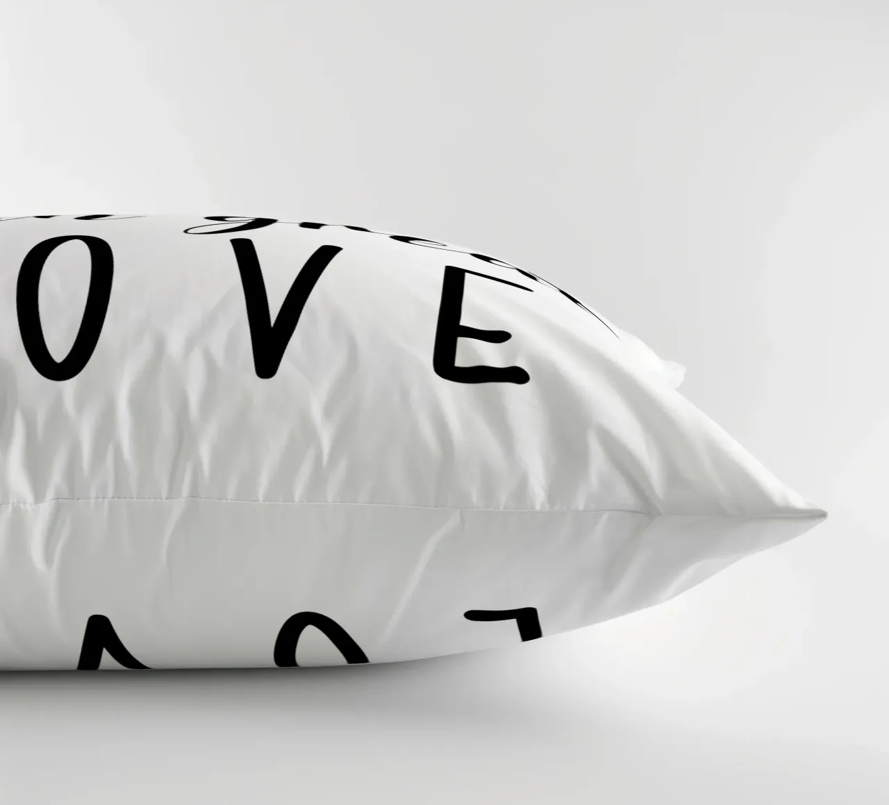 Do Small Things With Great Love Motivational cuscino da Shark Printables