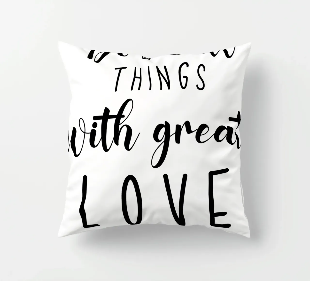 Do Small Things With Great Love Motivational cuscino da Shark Printables