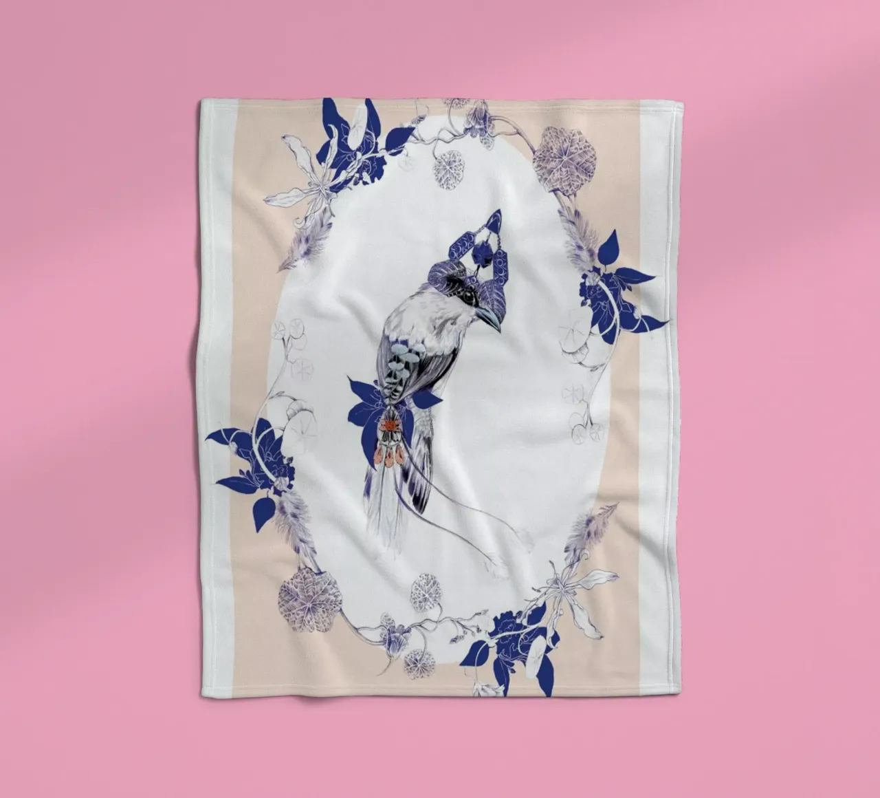 Magpie Bird Pink coperta in pile da La Scarlatte