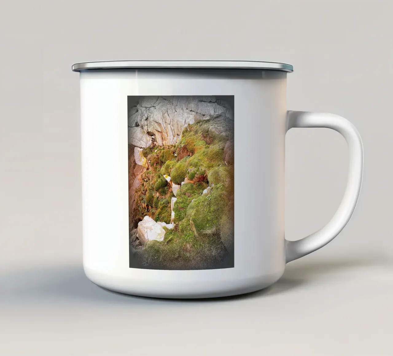 FAA81 tazza in smalto da Thierry vobmann photography