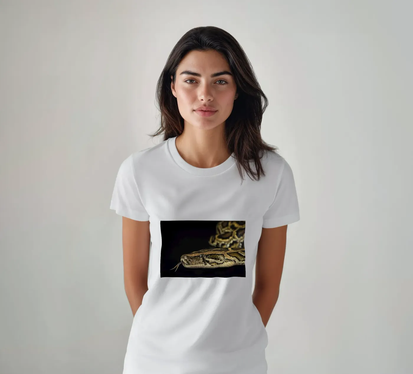 Pitone Immagine di testa t-shirt da Curious Collections by Marielle Leenders