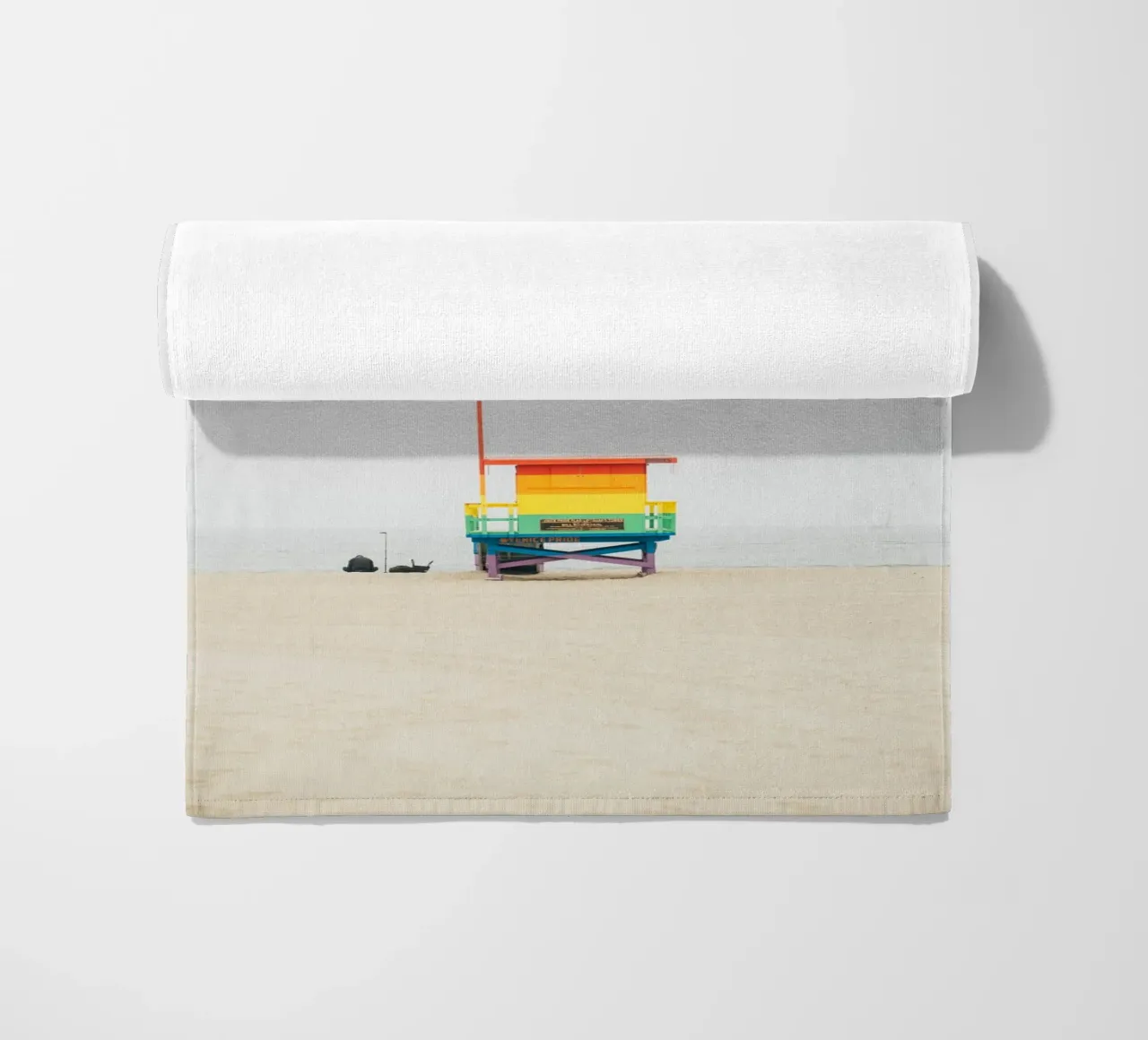 Rainbow Lifeguard Tower telo mare da patiphotography