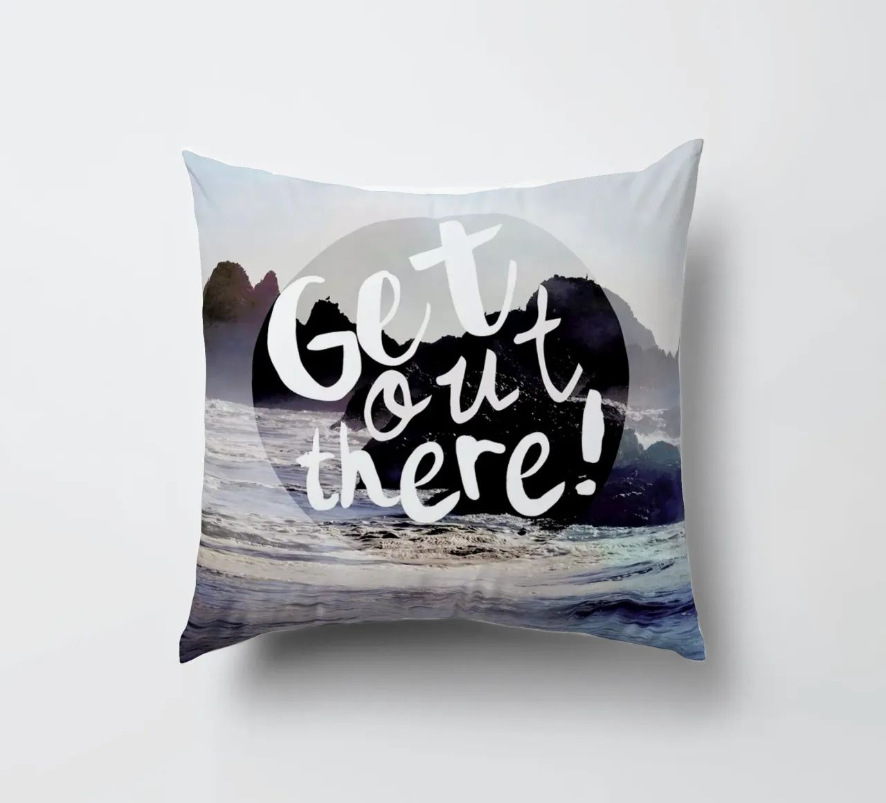 Get Out There cuscino da Robin Delean