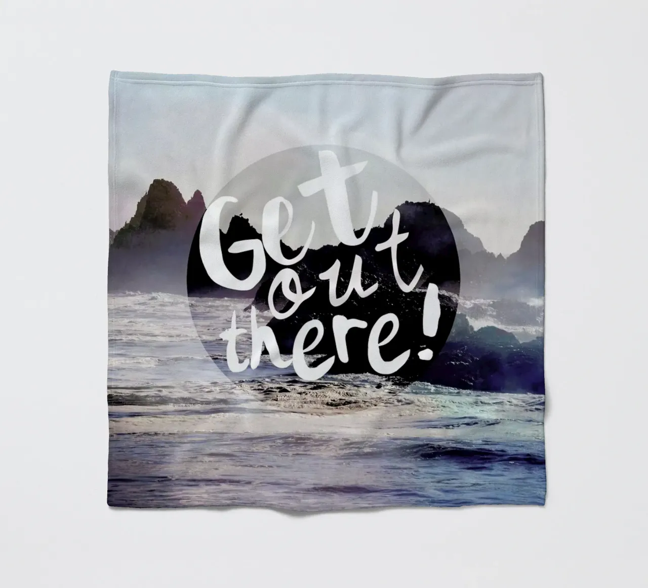 Get Out There coperta in pile da Robin Delean