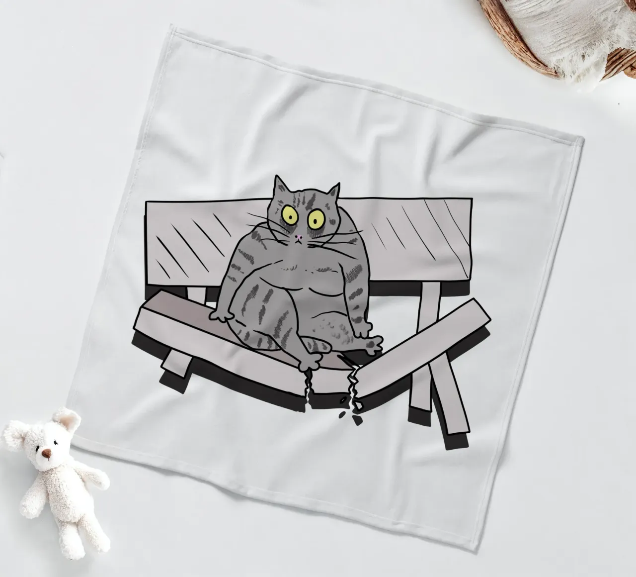 The Cat and the Broken Bench coperta in pile da edsonramosart