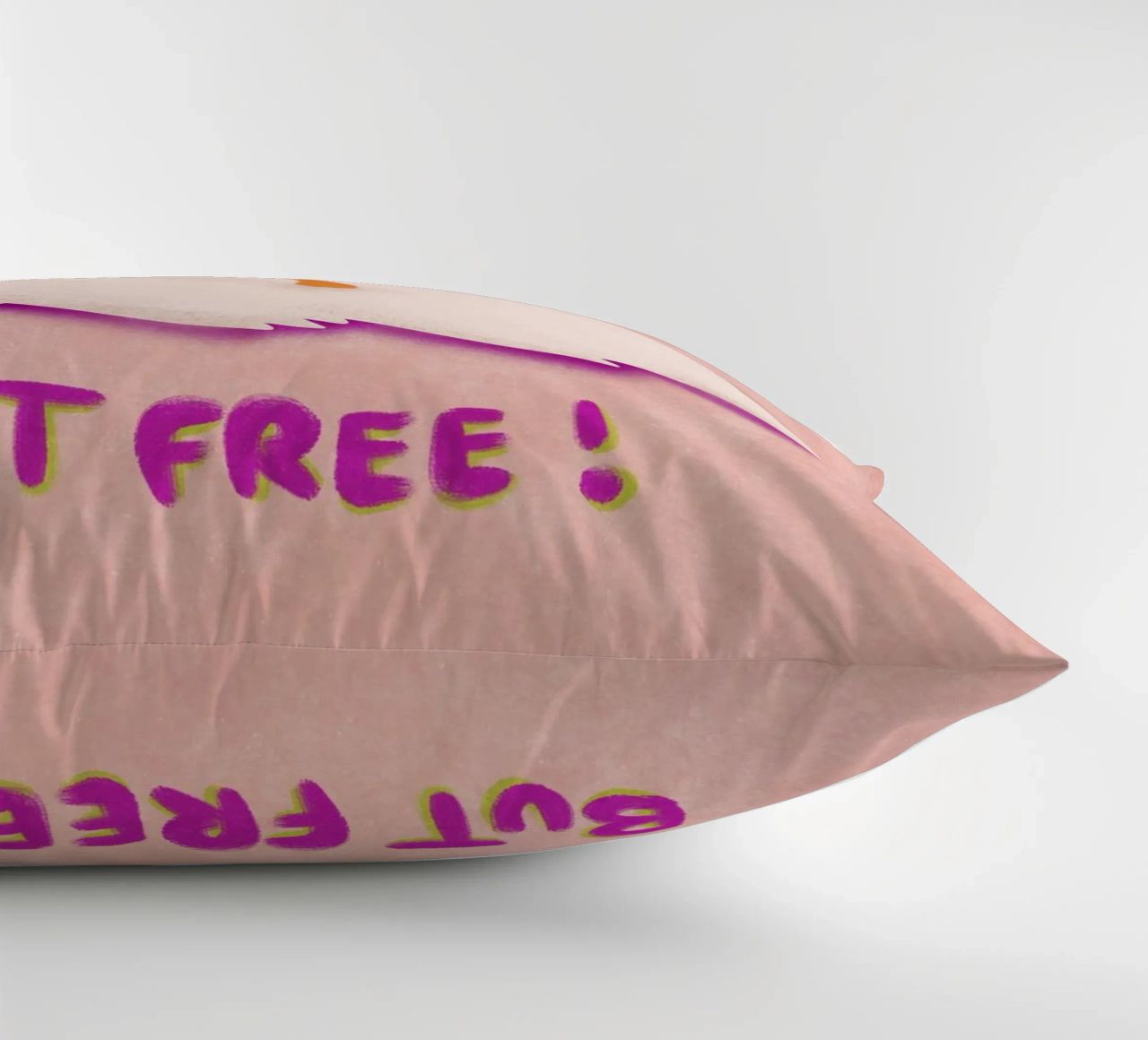 Cringe but free! cuscino da Illustration Raissa Oltmanns