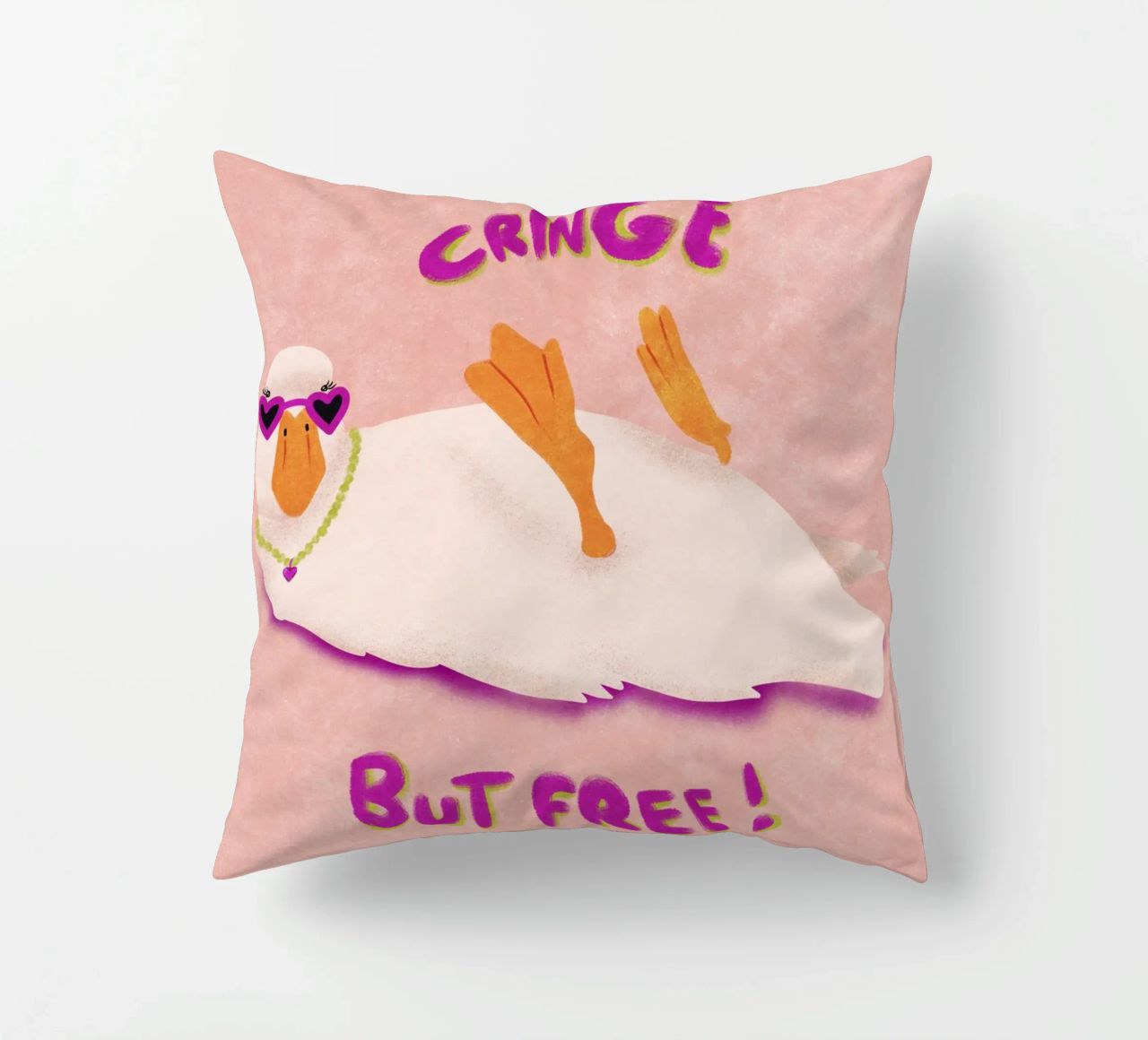 Cringe but free! cuscino da Illustration Raissa Oltmanns