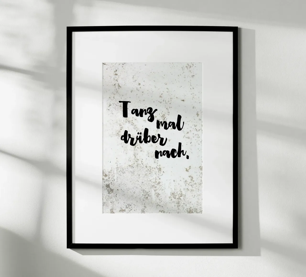Tanz mal drüber nach poster con telaio in plastica da KRUTH DESIGN