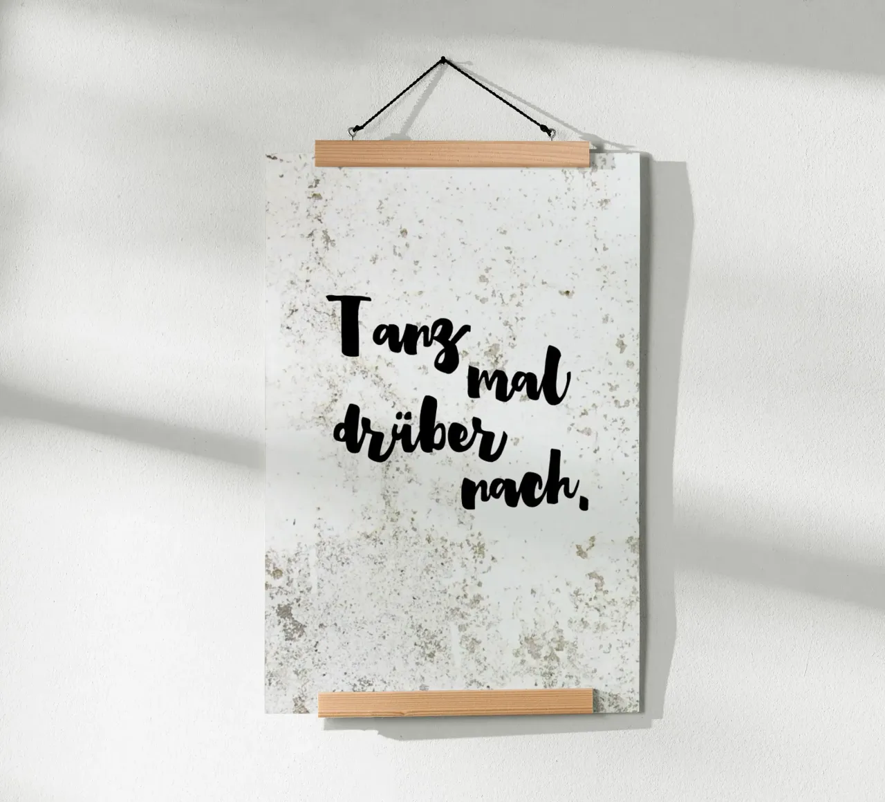 Tanz mal drüber nach poster con telaio in plastica da KRUTH DESIGN