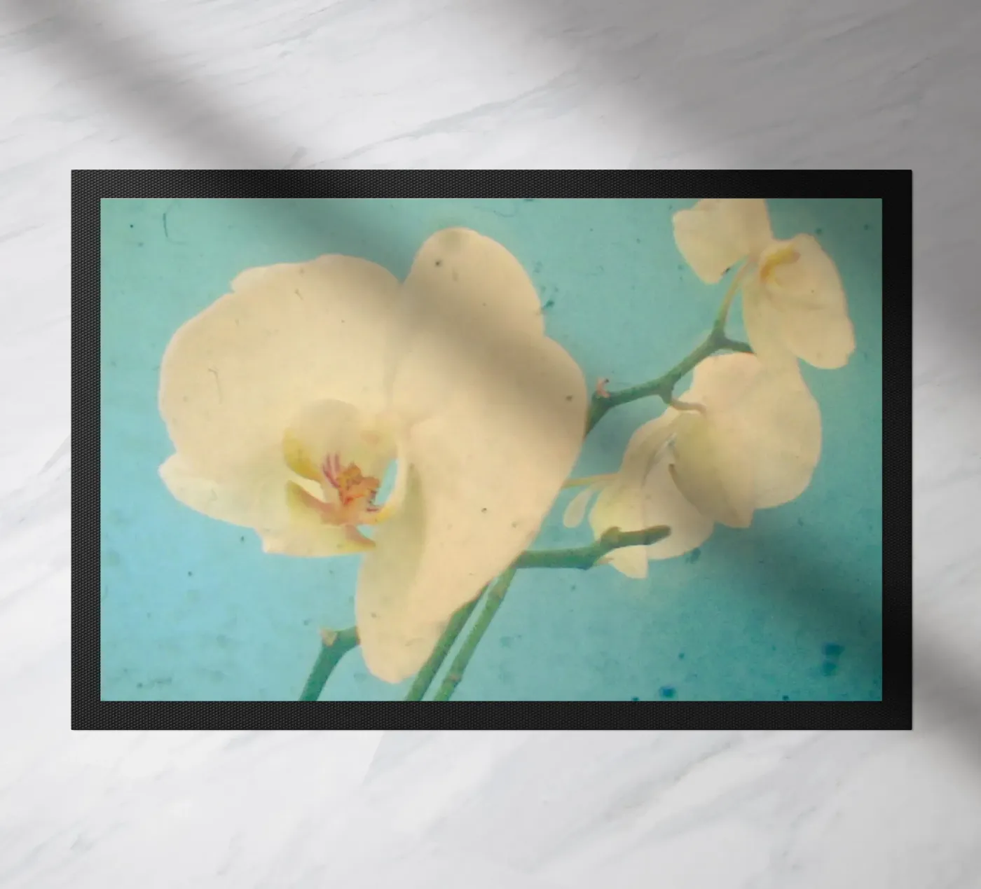 True Blue Fußmatte von Cassia Beck Photography