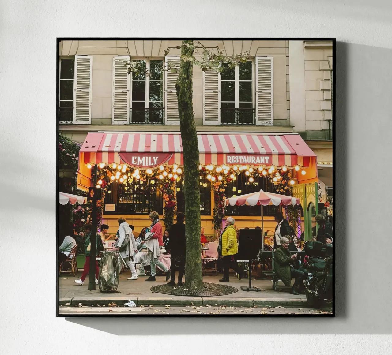 Emily plexiglass da Cassia Beck Photography