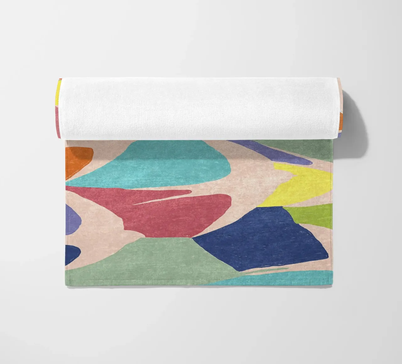 Abstracte vogels strandhanddoek van Illustration Raissa Oltmanns