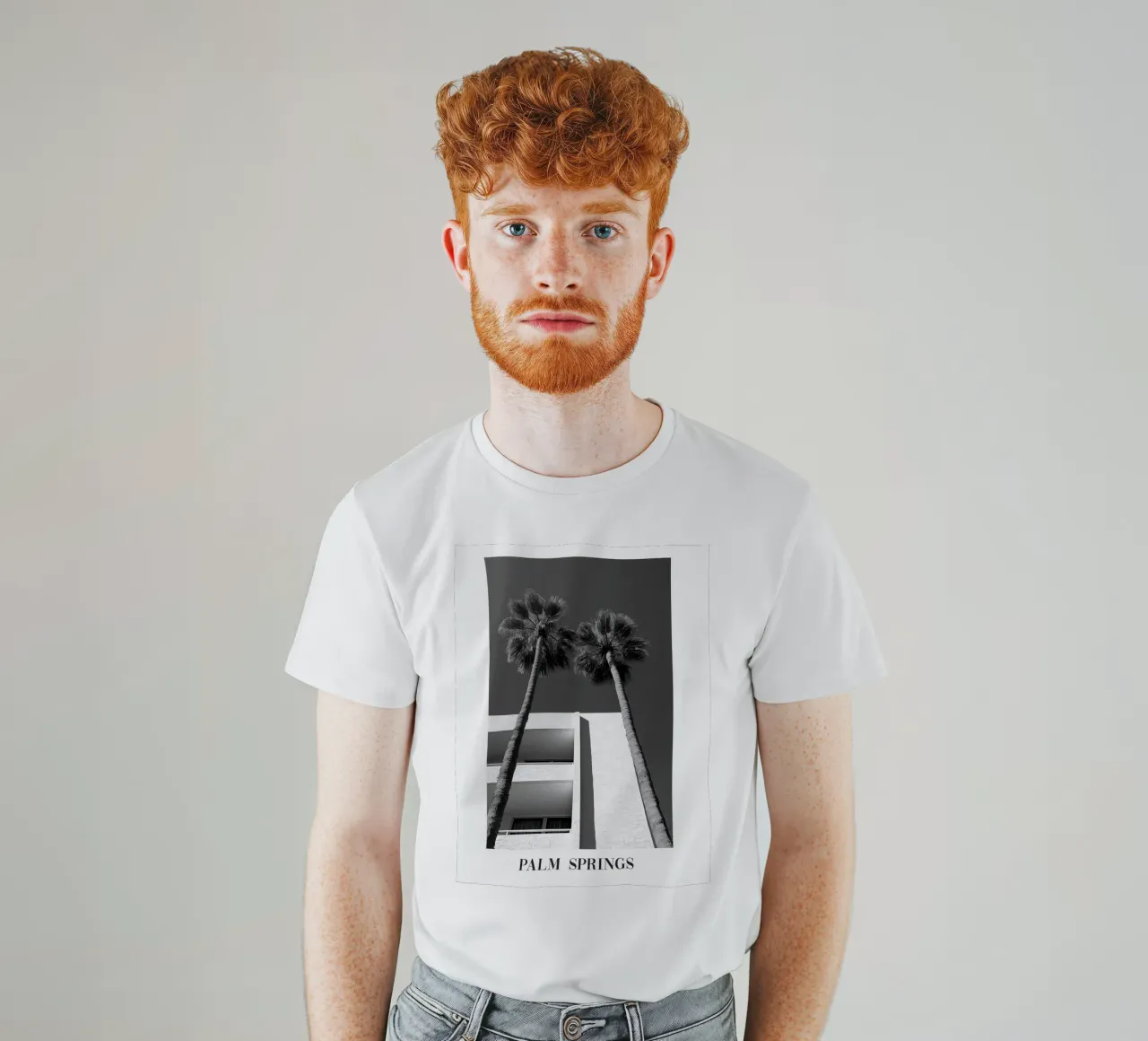 Rametti di palme in bianco e nero t-shirt da Carinaprint