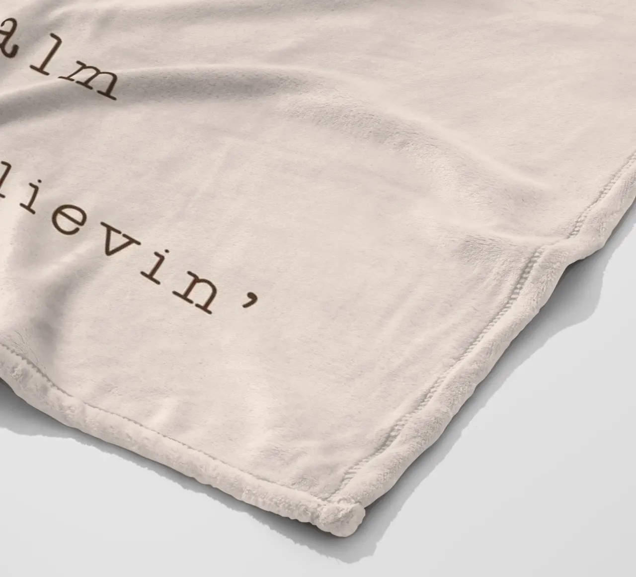 Blush Keep Calm & Don't Stop Believing Fleecedecke von Orara Studio