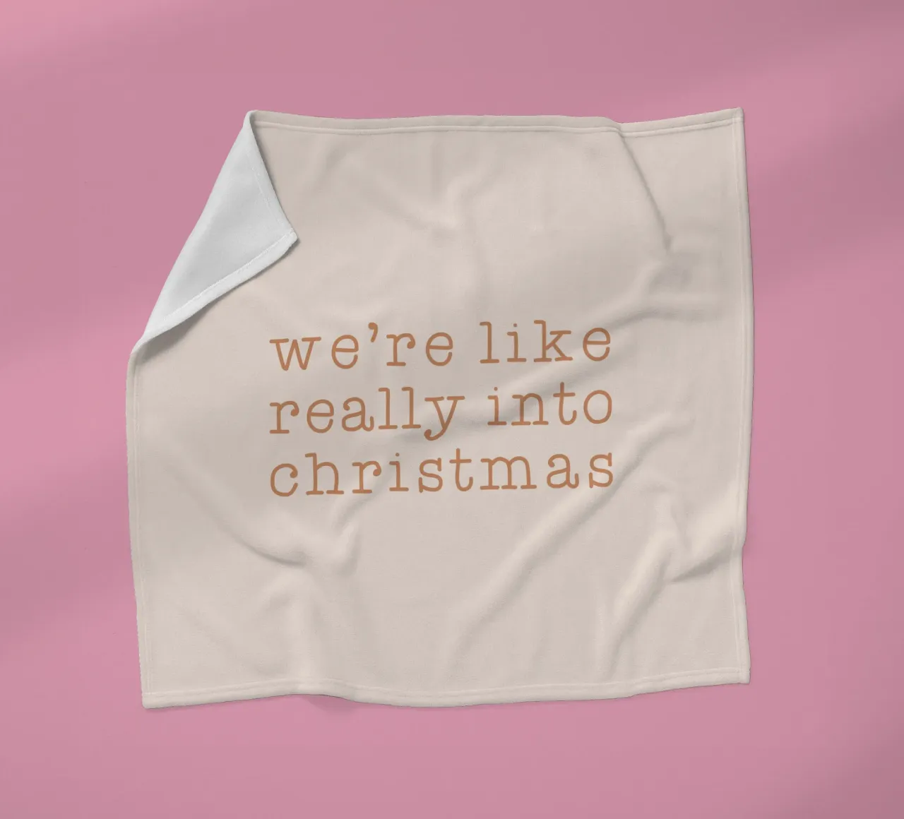 Blush Really Into Christmas coperta in pile da Orara Studio