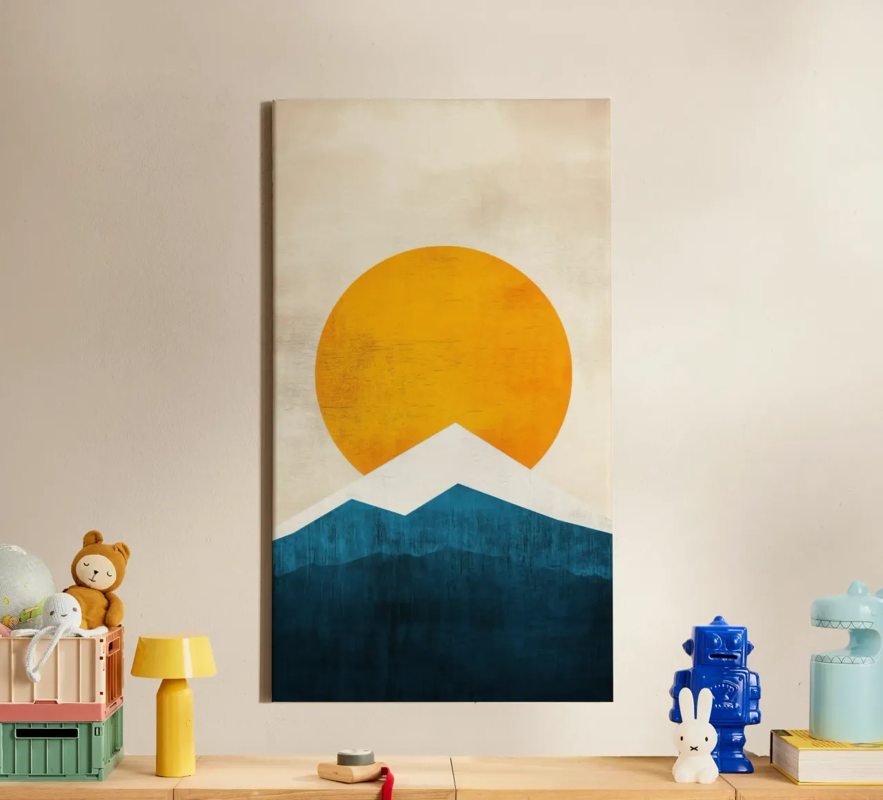 Sonne auf dem minimalistischen Berg Leinwand mit Schattenfugenrahmen von Affiches Soleil & Déco Lumineuse – Sunny