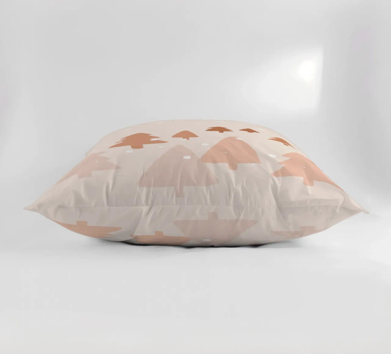 Foresta invernale Blush cuscino da Orara Studio