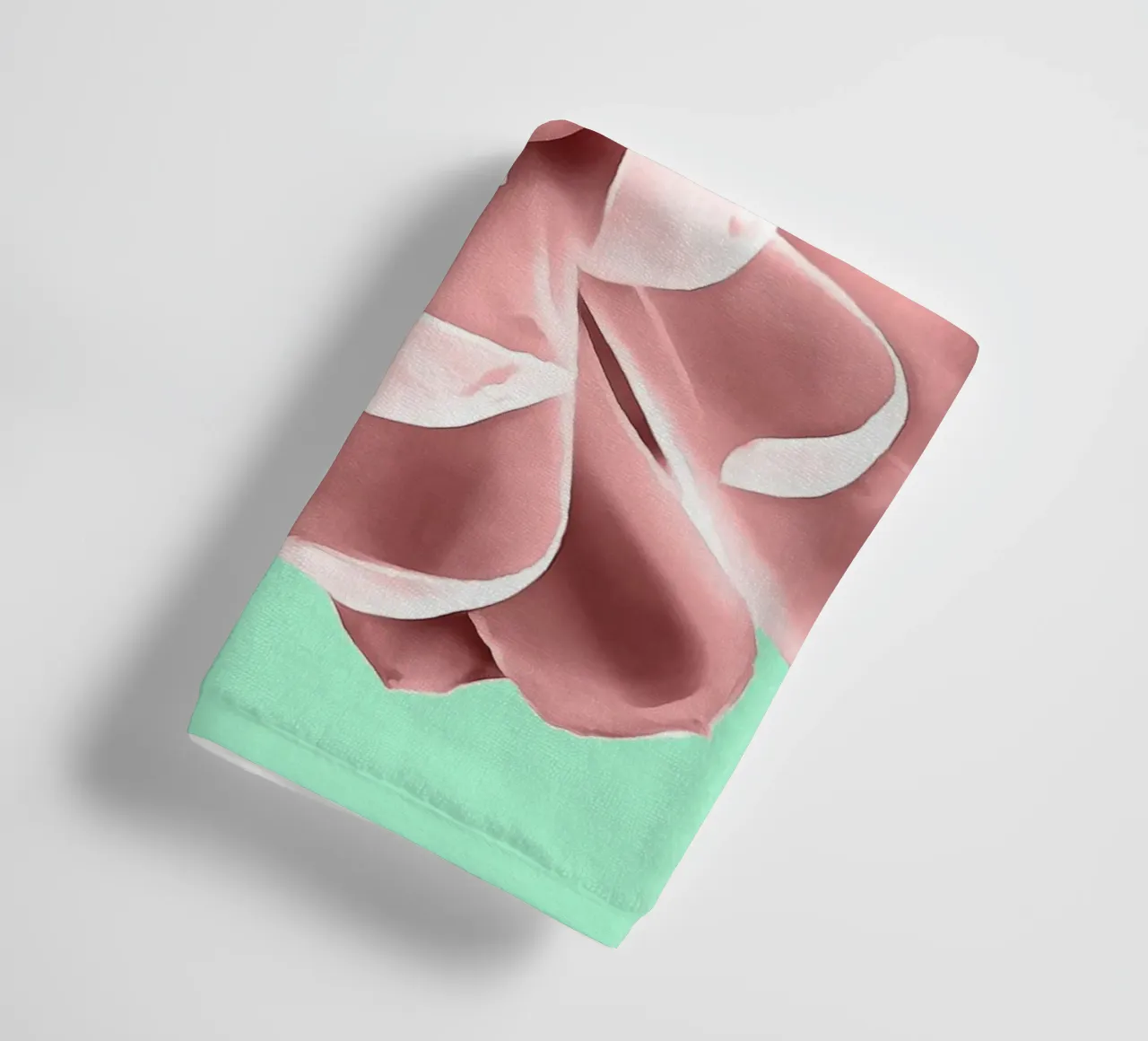 Roze vetplant op groenblauwe muur badhanddoek van amini54