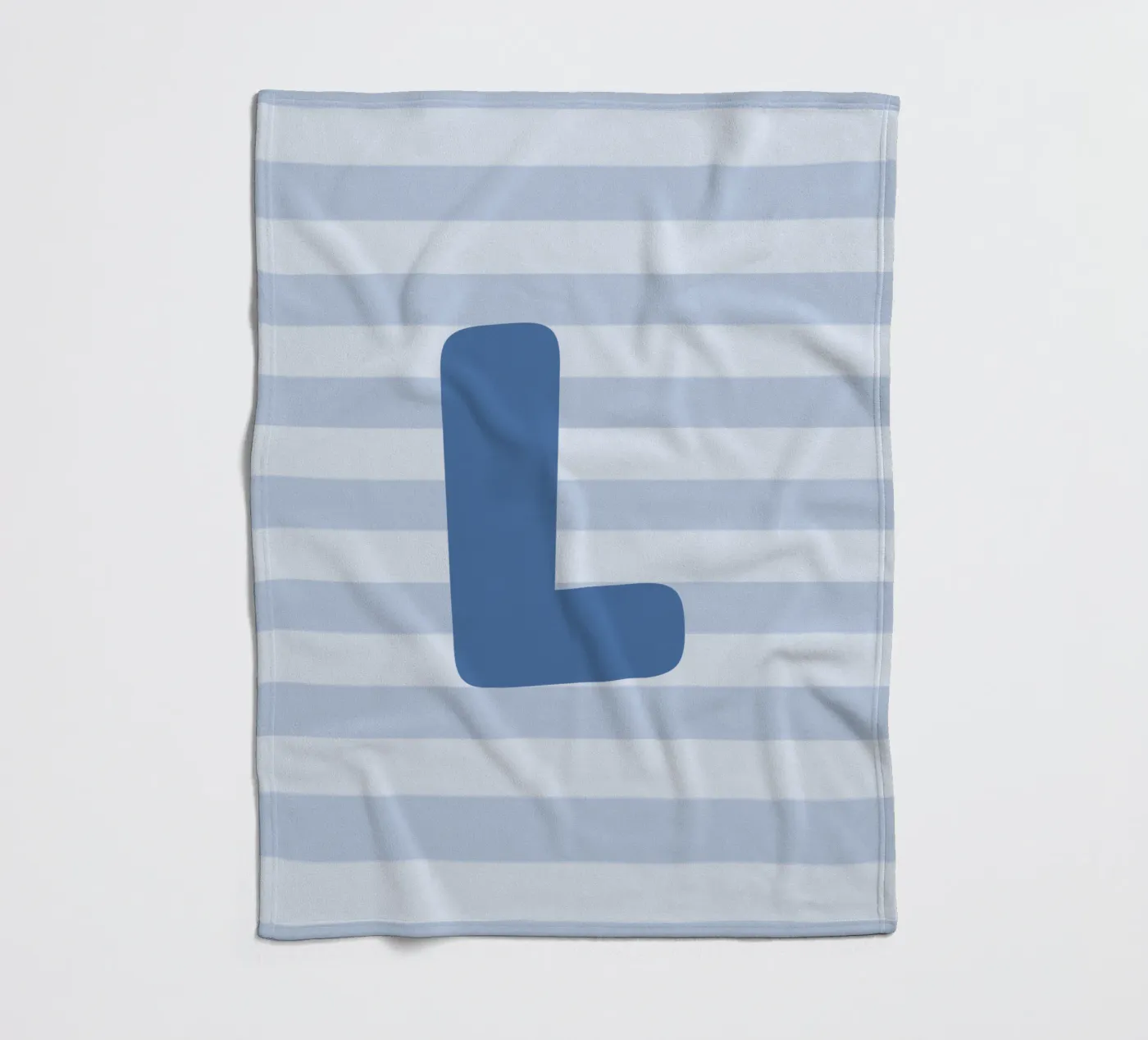 Initials blue Fleecedecke von we line studio - design